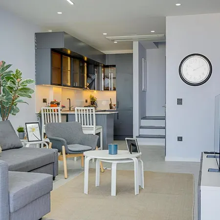 Будинок відпочинку For Large Families, Duplex - 306 Чешме